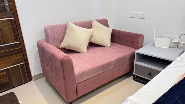 Bedroom, okay-plus-solitaire-suites Studio 406 Sq.Ft. Apartment In Ramnagariya Jaipur 10046574