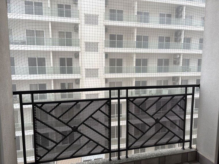 Balcony, central-park-flower-valley 3 Bedroom 1189 Sq.Ft. Apartment In Sohna Sector 33 Gurgaon 10046420