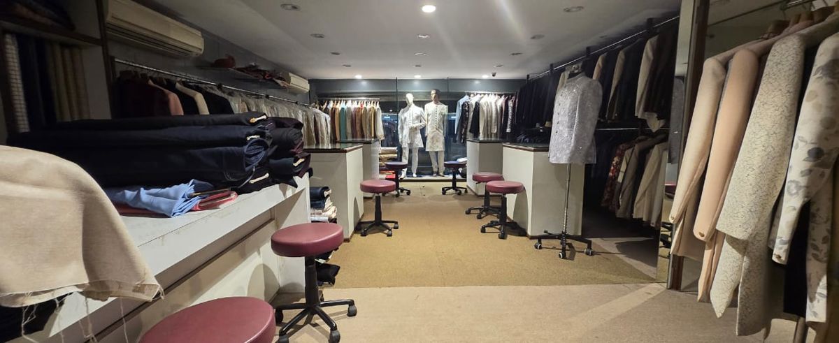 Retail Shop For Rent in Juhu