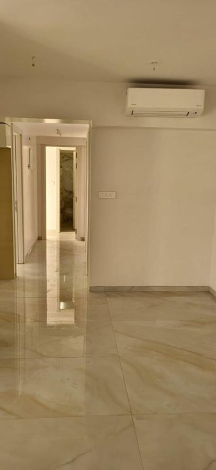 Room, concrete-sai-samast 2 Bedroom 724 Sq.Ft. Apartment In Chembur Mumbai 10046678