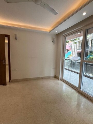 Room in 3 BHK Apartment at Sector 4 Dwarka – for Rent