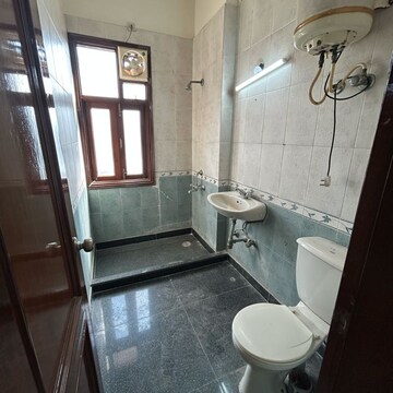 Bathroom in 3 BHK Builder Floor at South Extension ii – for Sale