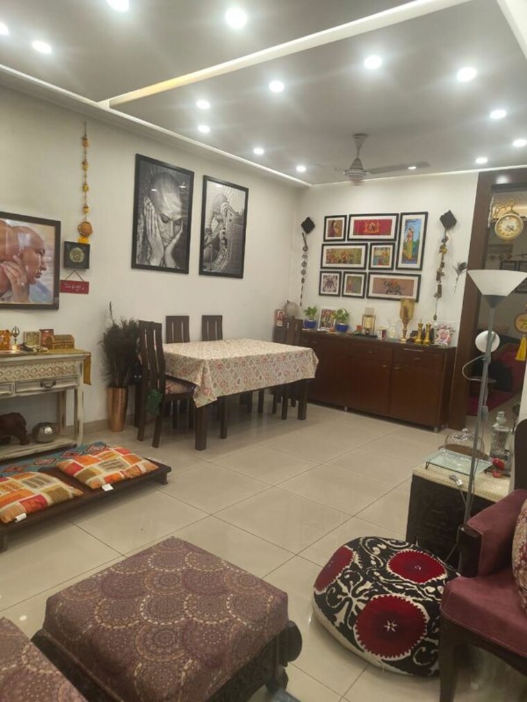  Parking, emaar-palm-gardens 3 Bedroom 1850 Sq.Ft. Apartment In Sector 83 Gurgaon 10046921