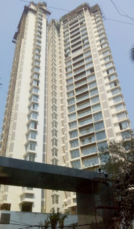 3 BHK 1350 Sq.Ft. Apartment in Runwals The Reserve