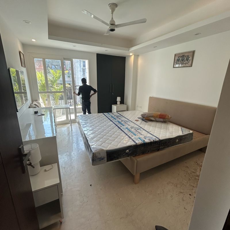 Team Area in 4 BHK Builder Floor at South Extension I – for Sale