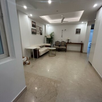 Team Area in 4 BHK Builder Floor at South Extension I – for Sale