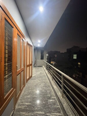Balcony in 3 BHK Builder Floor at Sector 38 – for Rent