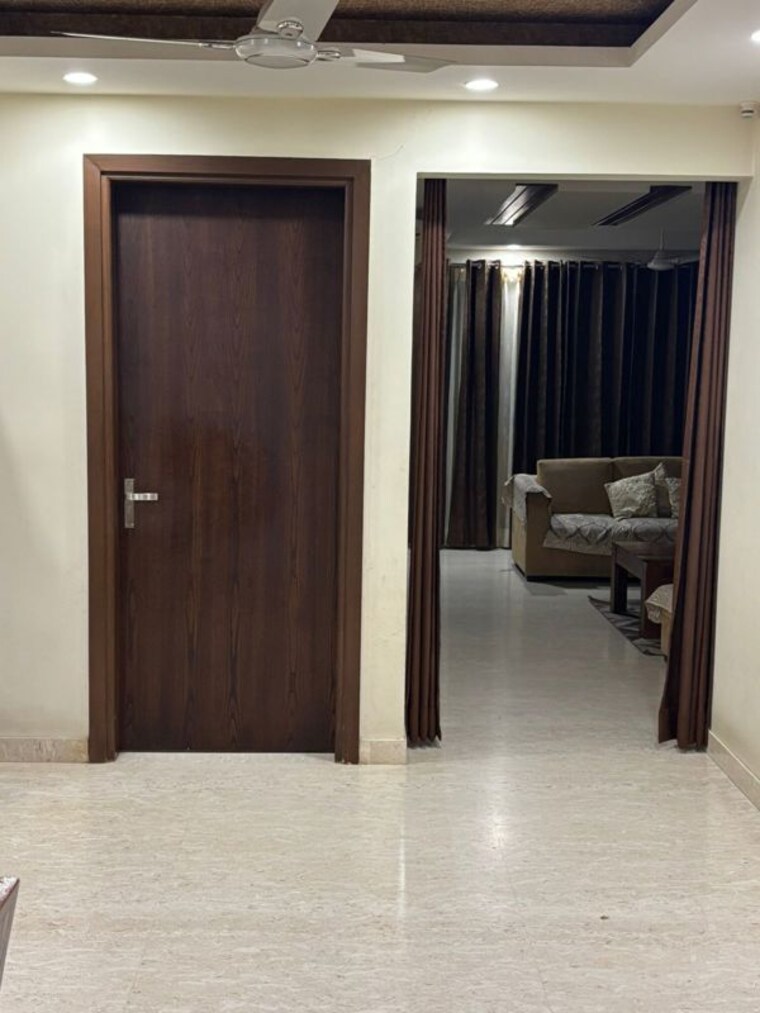 Room, ansal-sushant-floors 4 Bedroom 250 Sq.Ft. Apartment In Sushant Lok ii Gurgaon 10046983