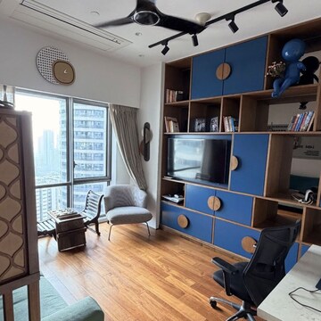 Team Area in 3 BHK Apartment at Lodha The Park, Century Mills – for Rent