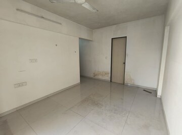 Room in 2 BHK Apartment at Godrej Central, Chembur – for Sale