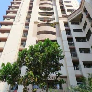 2 BHK Apartment – Exterior View View at Juhu - for Rent