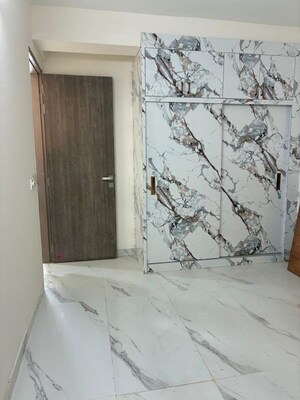 Building Lobby in 3.5 BHK Builder Floor at Smart World Gems, Sector 89 – for Rent