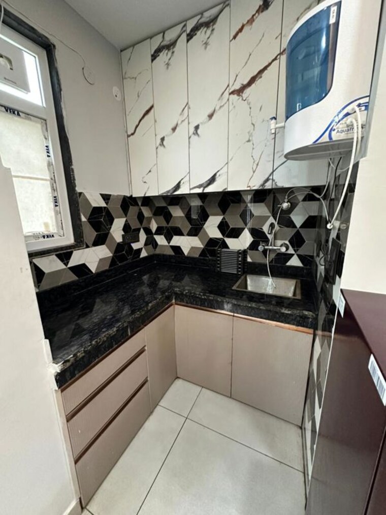 Kitchen, sector 15 1 RK 450 Sq.Ft. Builder Floor In Sector 15 Gurgaon 10047030