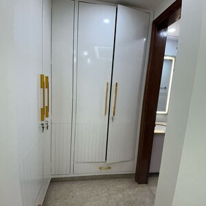 Building Lobby in 3 BHK Builder Floor at South Extension I – for Sale