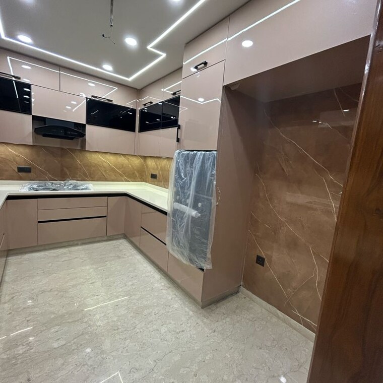 Kitchen, south extension i 3 Bedroom 2300 Sq.Ft. Builder Floor In South Extension I Delhi 10047031