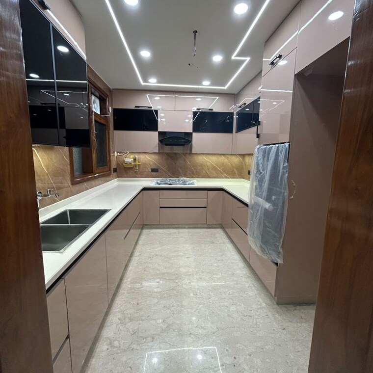 Kitchen, south extension i 3 Bedroom 2300 Sq.Ft. Builder Floor In South Extension I Delhi 10047031