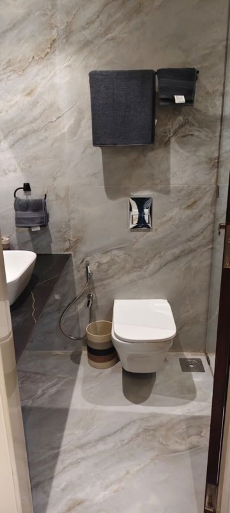 Bathroom, deep-shikhar-chs 2 Bedroom 723 Sq.Ft. Apartment In Malad West Mumbai 10047036