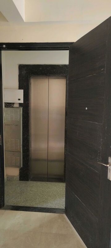 Bathroom in 2.5 BHK Apartment at Signature Global Park, Sohna Sector 36 – for Sale