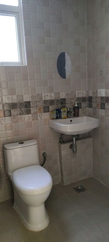Bathroom in 2.5 BHK Apartment at Signature Global Park, Sohna Sector 36 – for Sale