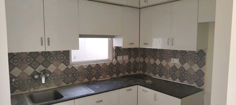 Kitchen, signature-global-park 2.5 Bedroom 745 Sq.Ft. Apartment In Sohna Sector 36 Gurgaon 10047023