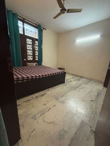 Bedroom in 3.5 BHK Apartment at Vidya Sagar Apartments, Sector 6 Dwarka – for Rent