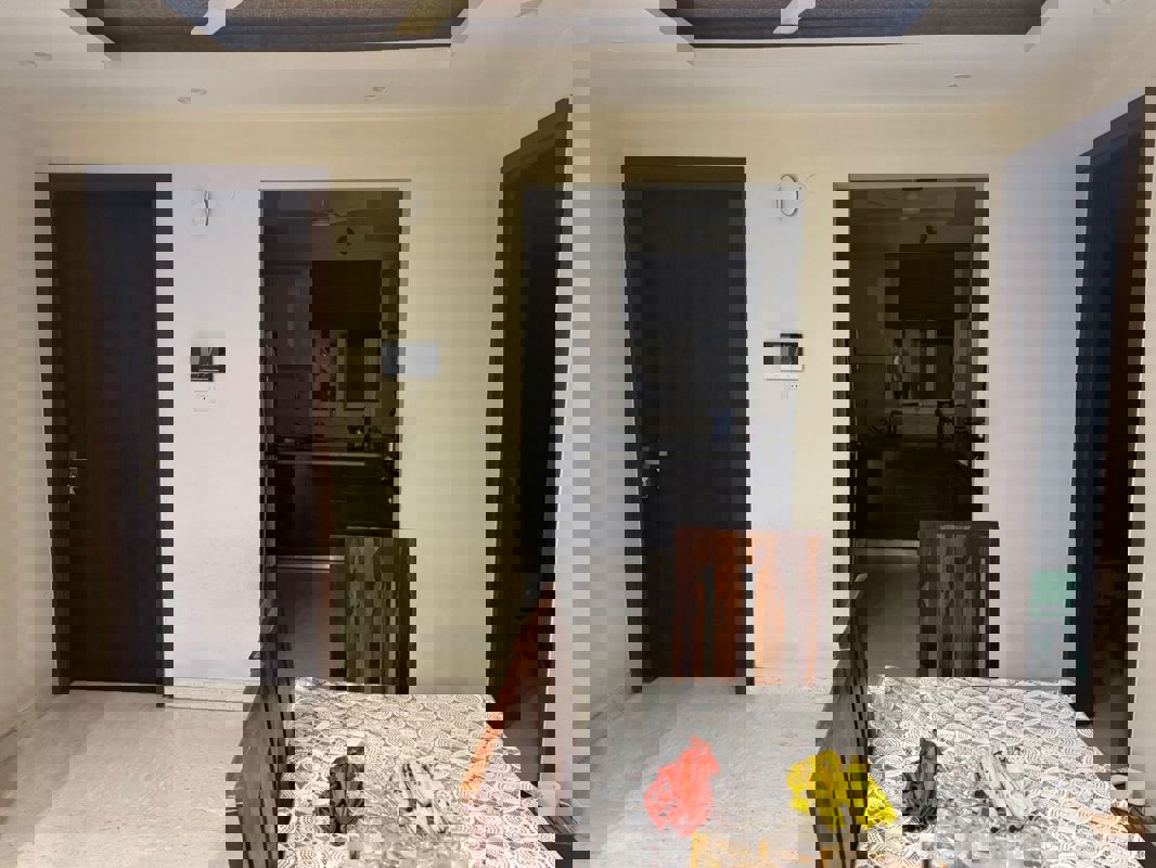 4 BHK + Servant Room 250 Sq.Ft. Builder Floor in Ansal Sushant Apartments