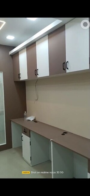  Office Space For Rent in Bbd Bagh