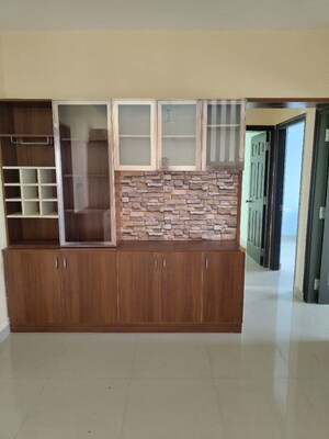 Room in 3 BHK Apartment at Kolte Patil Raaga, Hennur Road – for Rent
