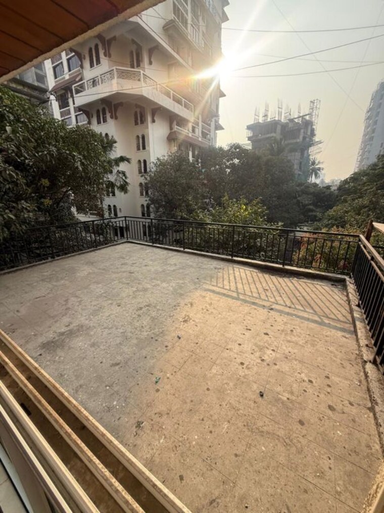 Terrace, ekta-eros 3 Bedroom 1400 Sq.Ft. Apartment In Khar West Mumbai 10047376