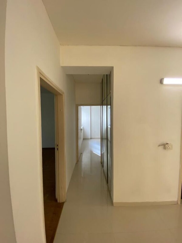 Room, tulip-violet 3 Bedroom 1578 Sq.Ft. Apartment In Sector 69 Gurgaon 10047393