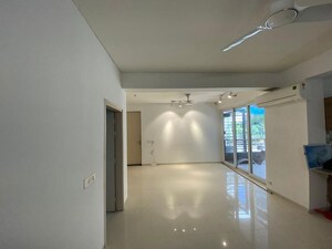 Furnished Amenities in 3 BHK Apartment at Tulip Violet, Sector 69 – for Rent