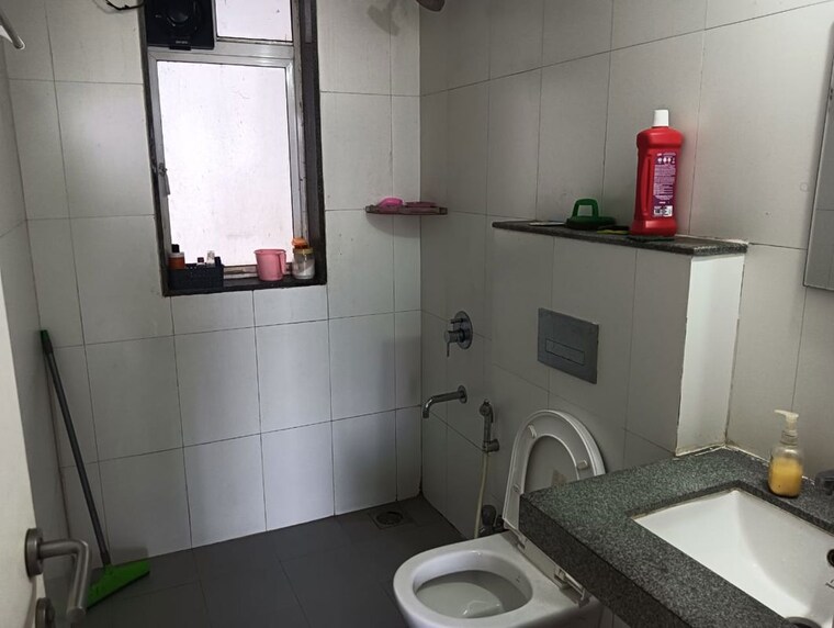 Bathroom, godrej-24 2 Bedroom 850 Sq.Ft. Apartment In Hinjewadi Pune 10047388