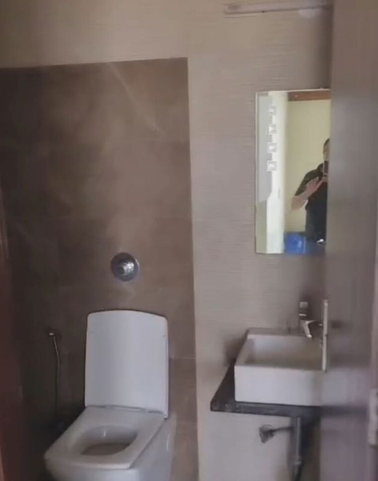 Bathroom, regency-anantam 2 Bedroom 778 Sq.Ft. Apartment In Dombivli East Thane 10047386