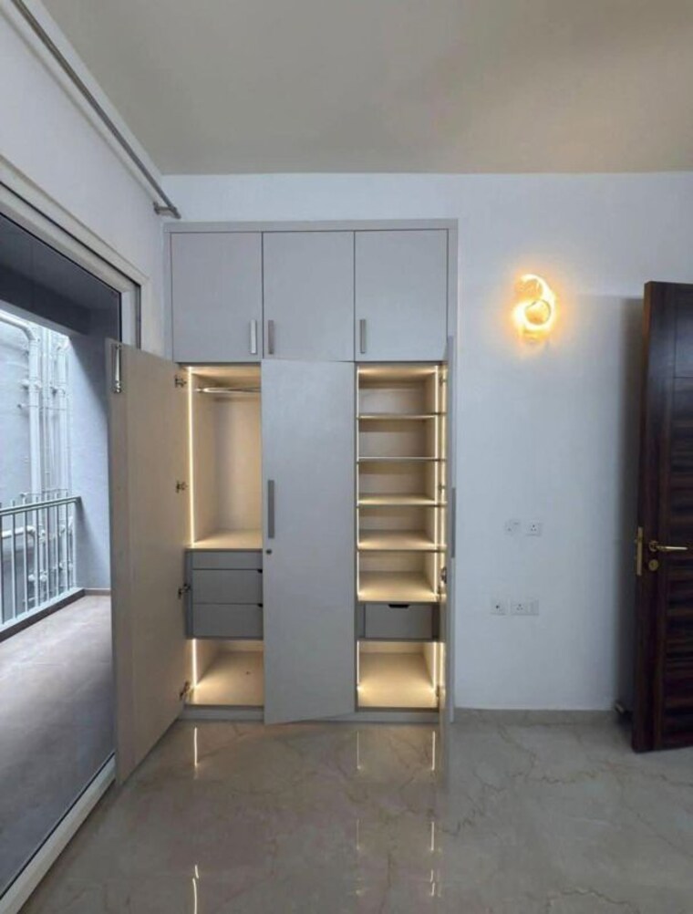 Living Room, smart-world-orchard 3 Bedroom 1680 Sq.Ft. Apartment In Sector 61 Gurgaon 10047586