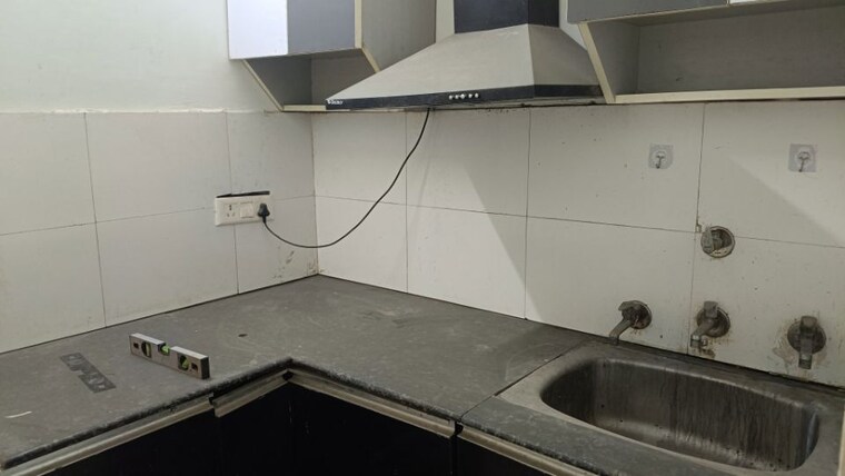 Kitchen, sector 73 1 Bedroom 625 Sq.Ft. Builder Floor In Sector 73 Noida 10047672