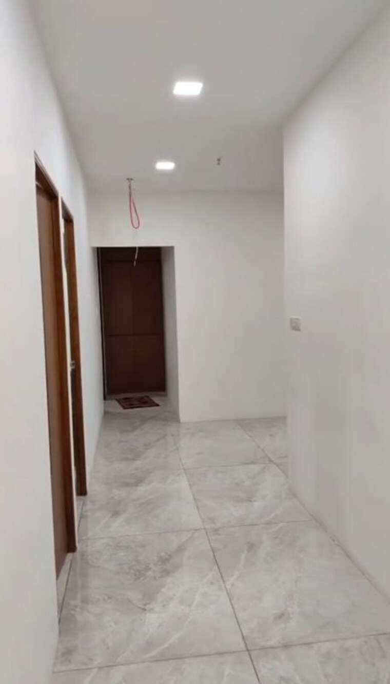 Bathroom, sankalp-square-3 Commercial Office Space 3000 Sq.Ft. In Thaltej Ahmedabad 10047588