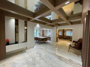 Living Room in 3.5 BHK Apartment at Bandra West – for Rent