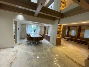 Living Room in 3.5 BHK Apartment at Bandra West – for Rent