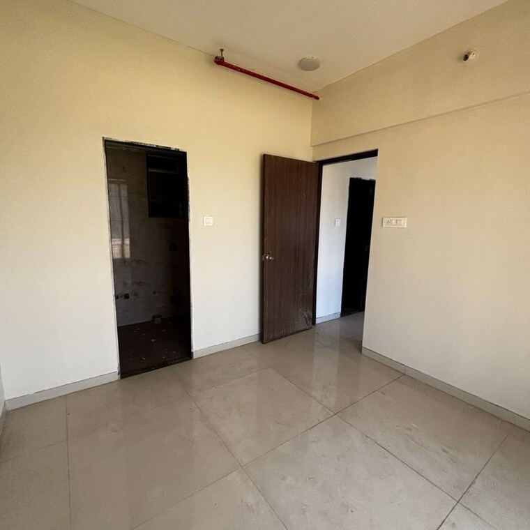 Room, goregaon east 1 Bedroom 410 Sq.Ft. Apartment In Goregaon East Mumbai 10047718