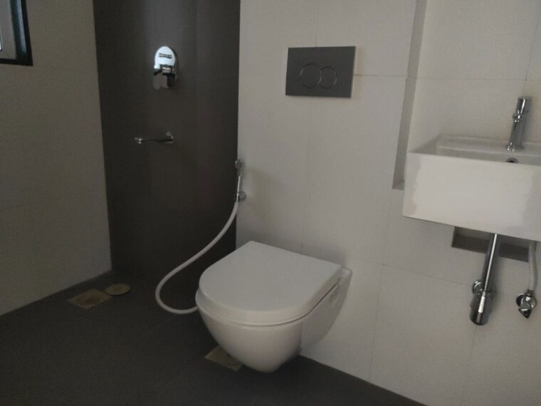 Bathroom, godrej-tranquil 1 Bedroom 430 Sq.Ft. Apartment In Kandivali East Mumbai 10047668