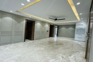 Room in 3 BHK Builder Floor at Bellandur – for Sale
