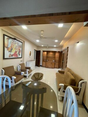 Team Area in 2 BHK Apartment at Garden Grove, Borivali West – for Rent