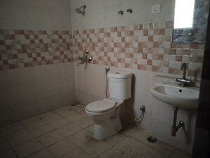 Bathroom in 4 BHK Villa at Amrapali Dream Valley, Tech Zone 4 Greater Noida – for Rent
