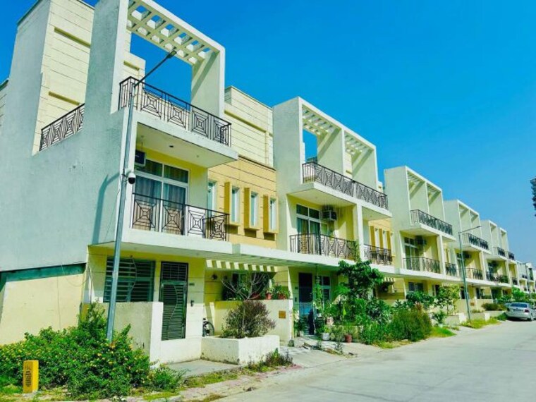 Exterior View, amrapali-dream-valley 4 Bedroom 2450 Sq.Ft. Villa In Tech Zone 4 Greater Noida Greater Noida 10047828