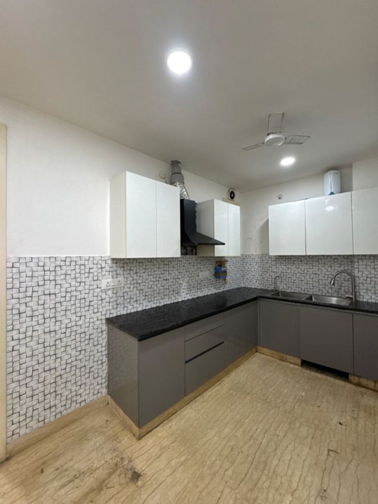 Kitchen, malviya nagar 3 Bedroom 1125 Sq.Ft. Builder Floor In Malviya Nagar Delhi 10047899
