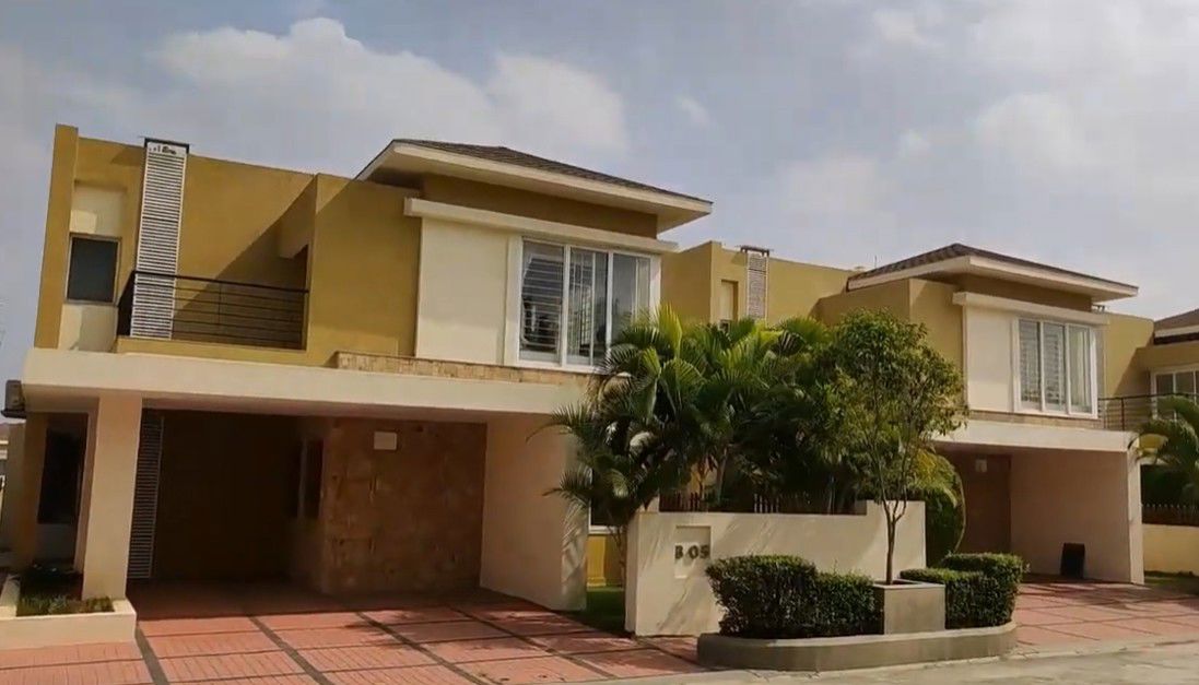 3 BHK + Pooja Room,Extra Room,Store Room Villa For Sale in Hoskote