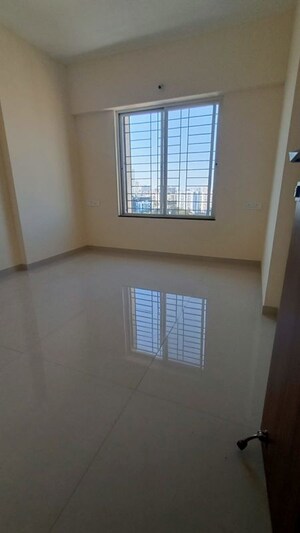Room in 2 BHK Apartment at Vertical Alcinia, Mohammadwadi – for Sale