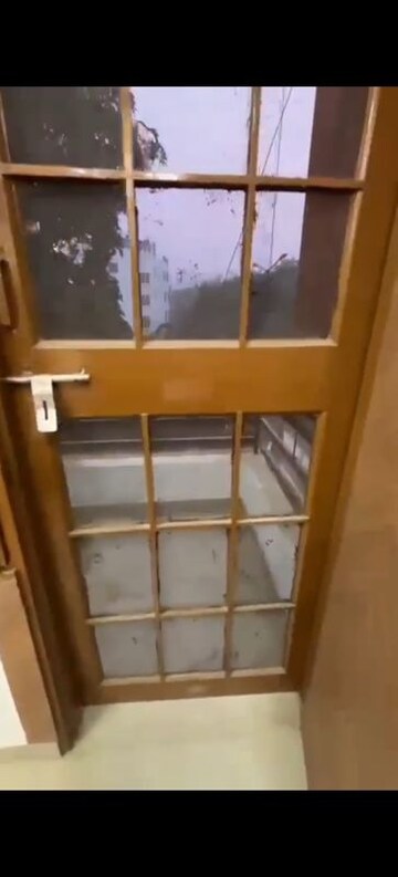 Furnished Amenities in 2 BHK Builder Floor at Shakti Khand Iii – for Sale