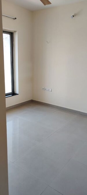 Room in 3 BHK Apartment at Acme Ozone, Manpada – for Rent