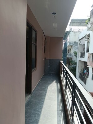Balcony in 3 BHK Builder Floor at Sector 41 – for Rent
